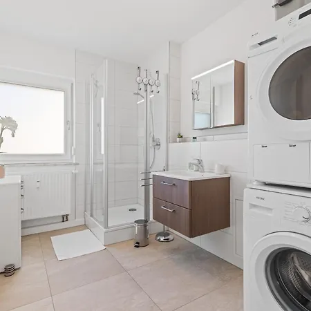 Goldcream - Modern - Netflix - Free Parking Apartment *